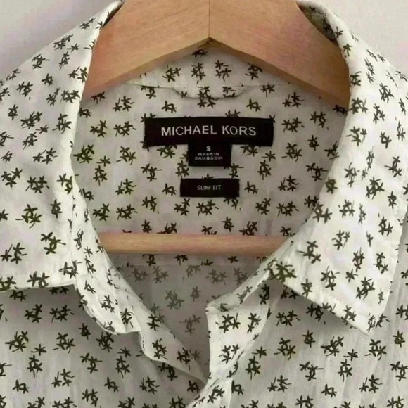 Michael Kors White Shirt with Black Pattern - Picture 2 of 5